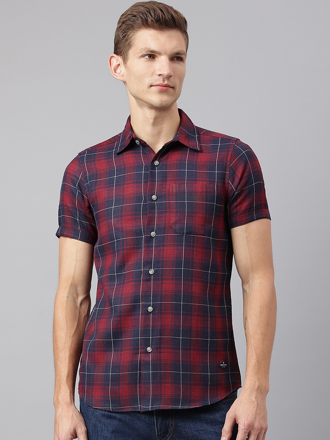 

Thomas Scott Men Red Smart Checked Casual Shirt