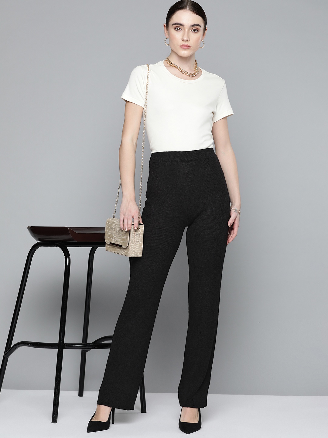 

Chemistry Women Black Solid Acrylic High-Rise Knitted Regular Trousers