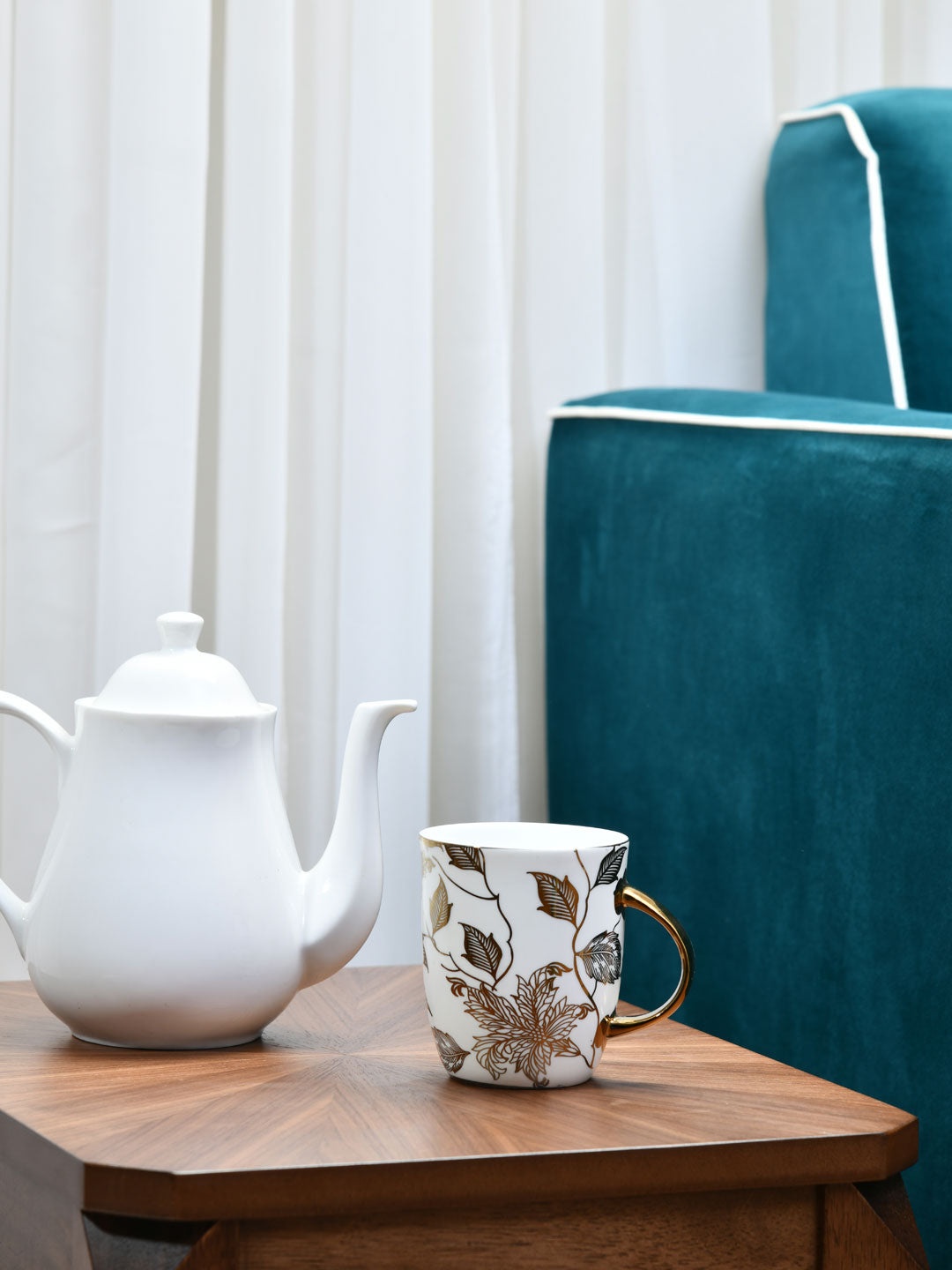 

Athome by Nilkamal White & Gold-Toned Floral Printed Ceramic Glossy Mug
