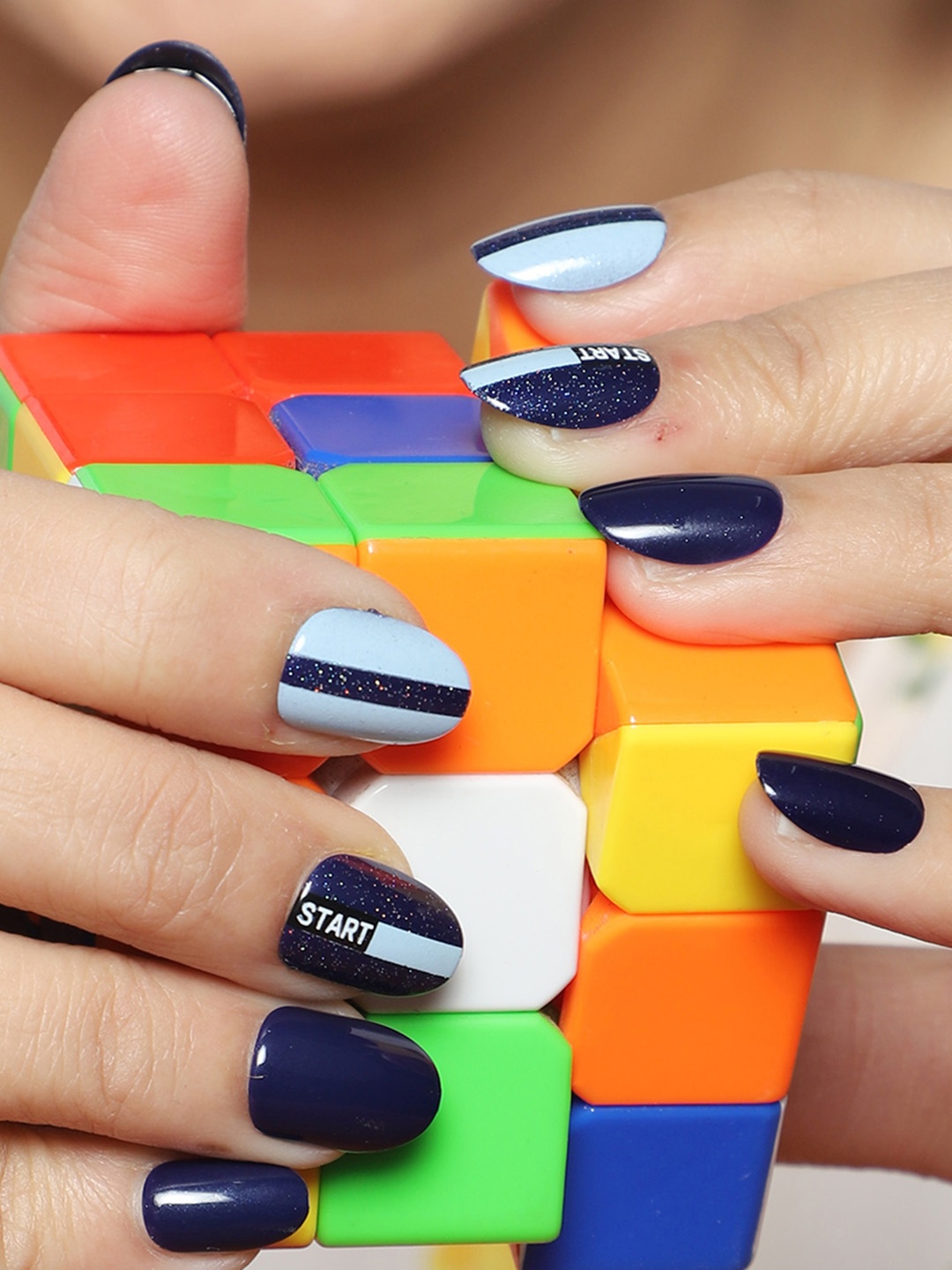 

LICK 30Pcs Glossy Reusable Artificial Fake Press On Nails - Dark & Light Blue