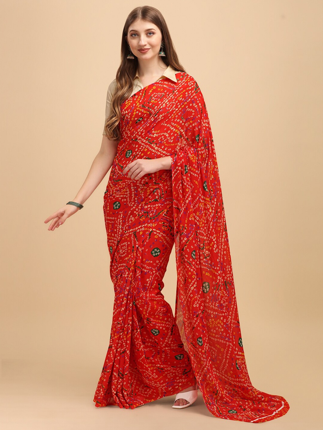 

Sangria Red & Green Bandhani Saree