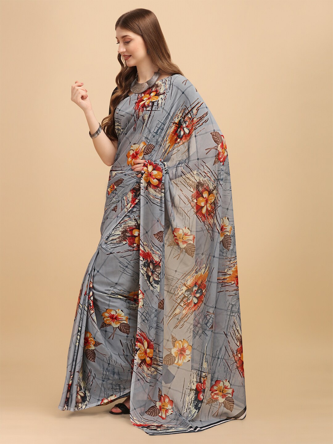

Sangria Grey & Pink Floral Printed Saree