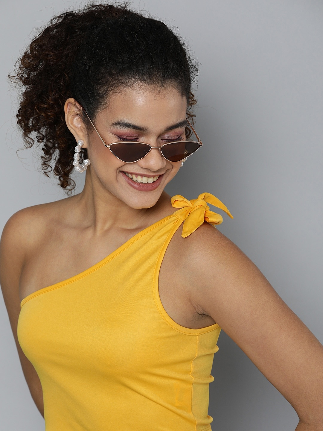 

HERE&NOW Women Yellow Solid One Shoulder Crop Top