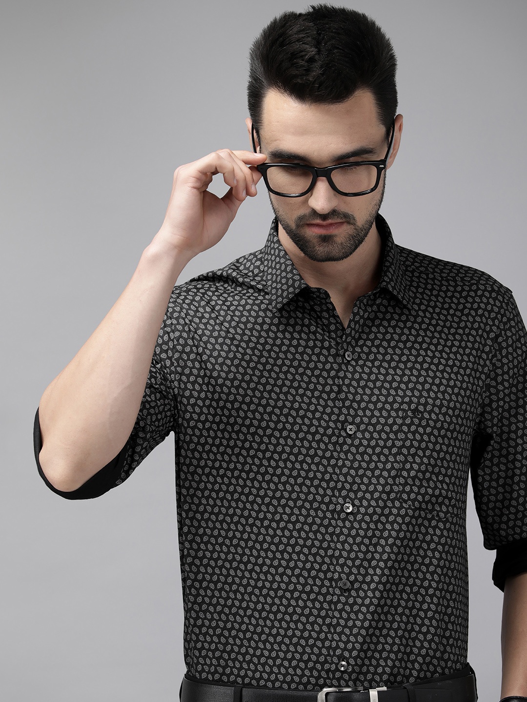 

Arrow Men Black Original Printed Slim Fit Pure Cotton Formal Shirt