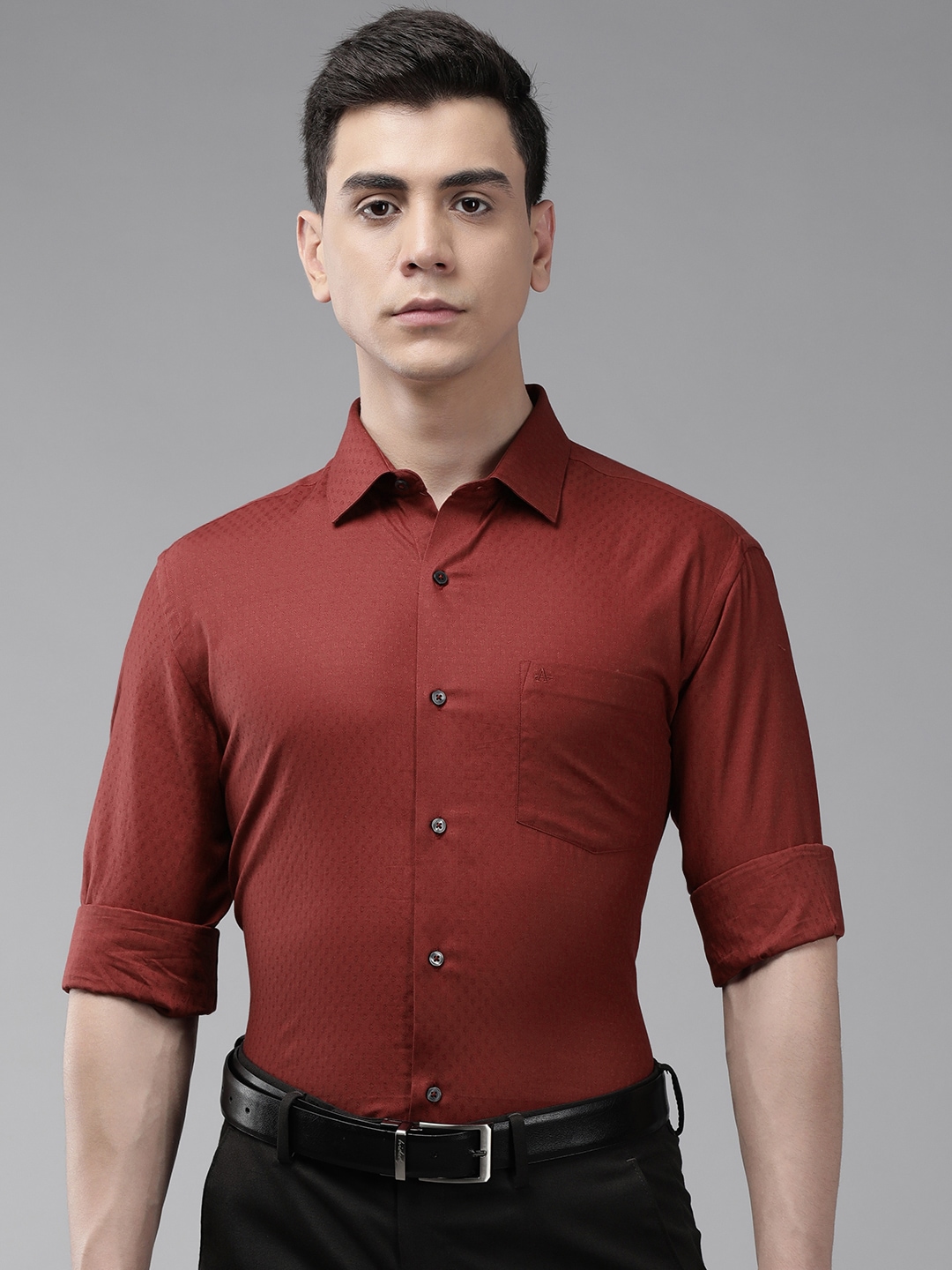 

Arrow Men Maroon Manhattan Slim Fit Textured Opaque Self Design Pure Cotton Formal Shirt