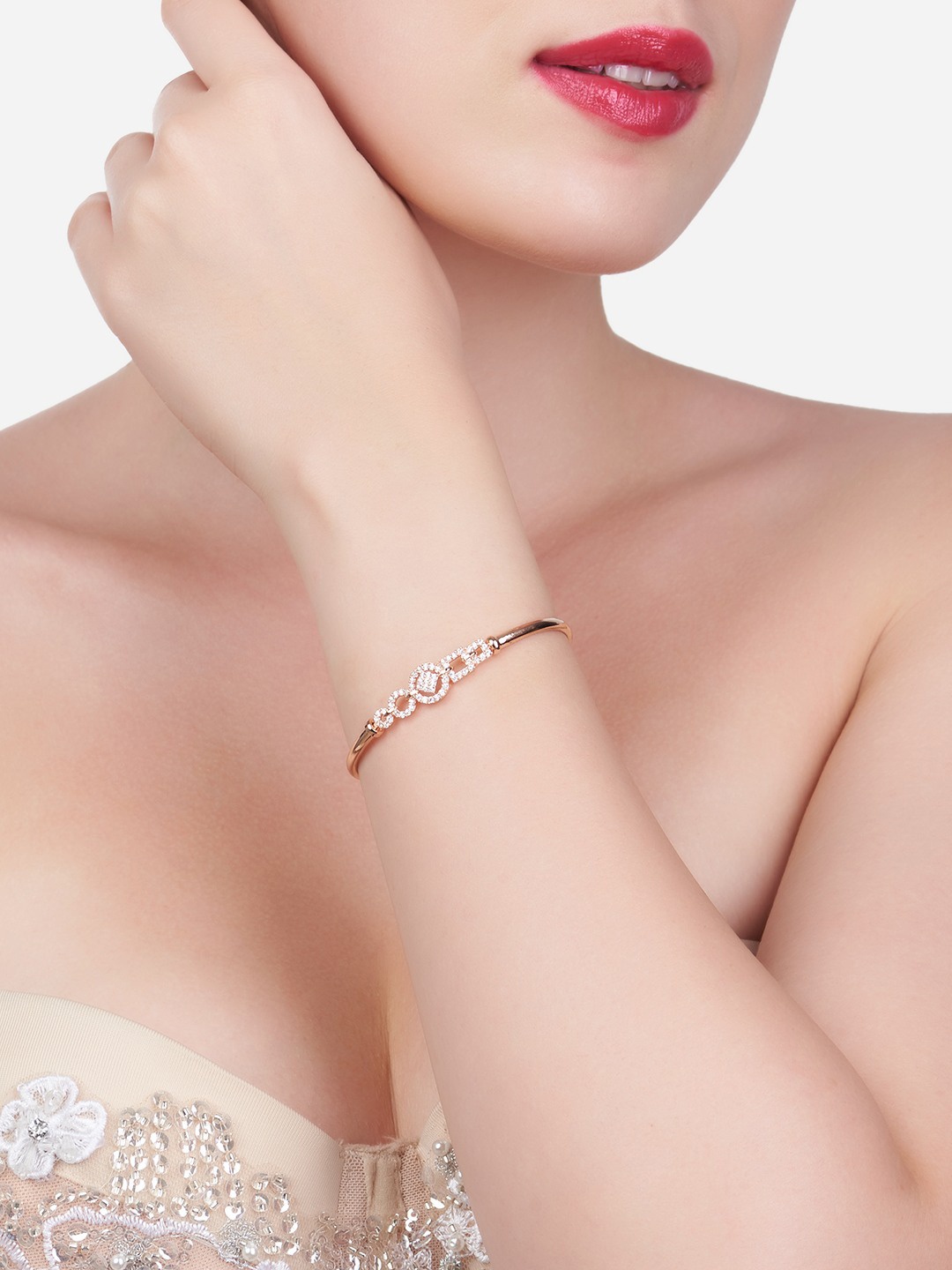 

AMI Women White Brass Cubic Zirconia Rose Gold-Plated Kada Bracelet