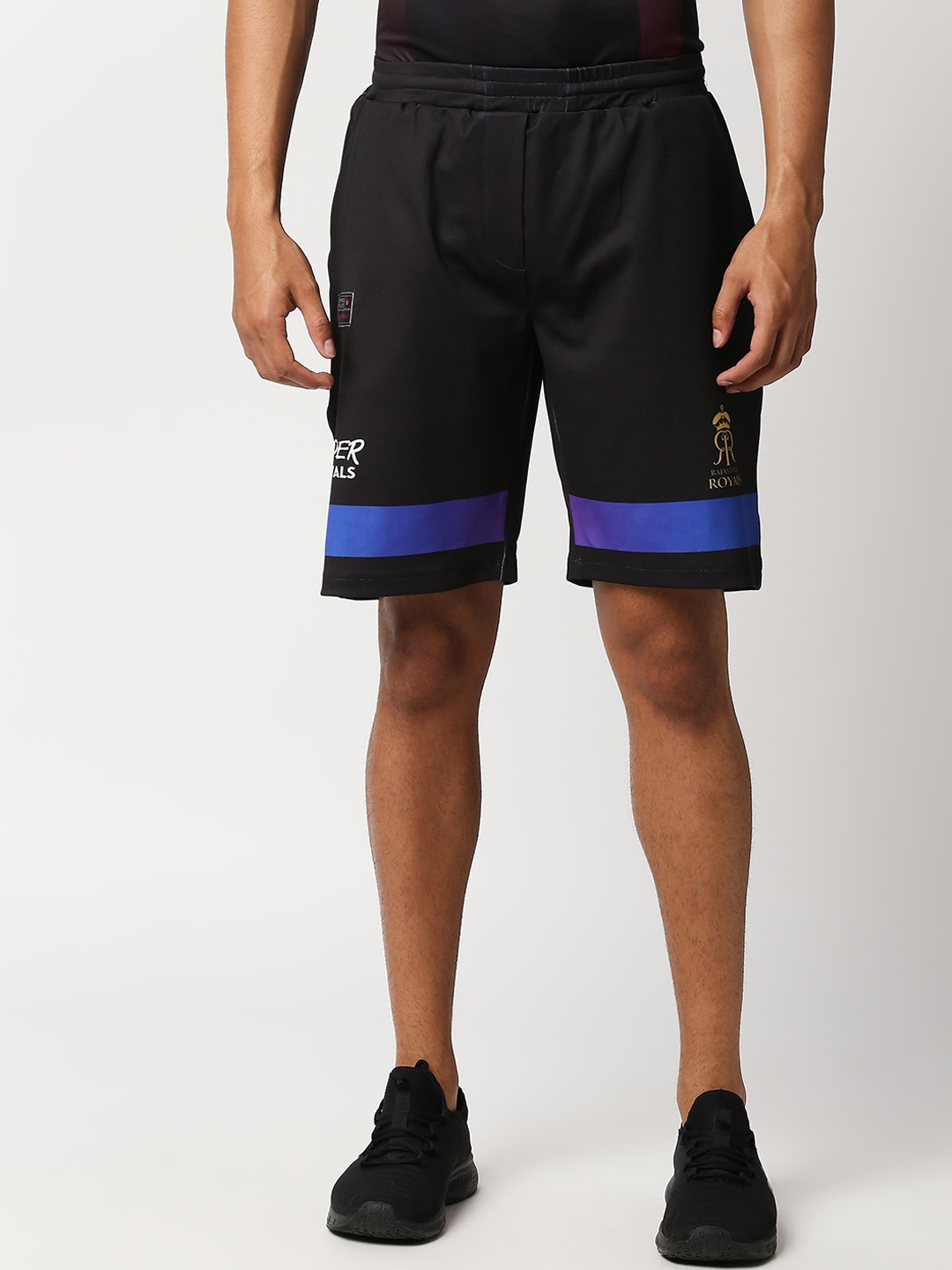 

GullyActive Men Black Training or Gym Sports Shorts with e-Dry Technology Technology