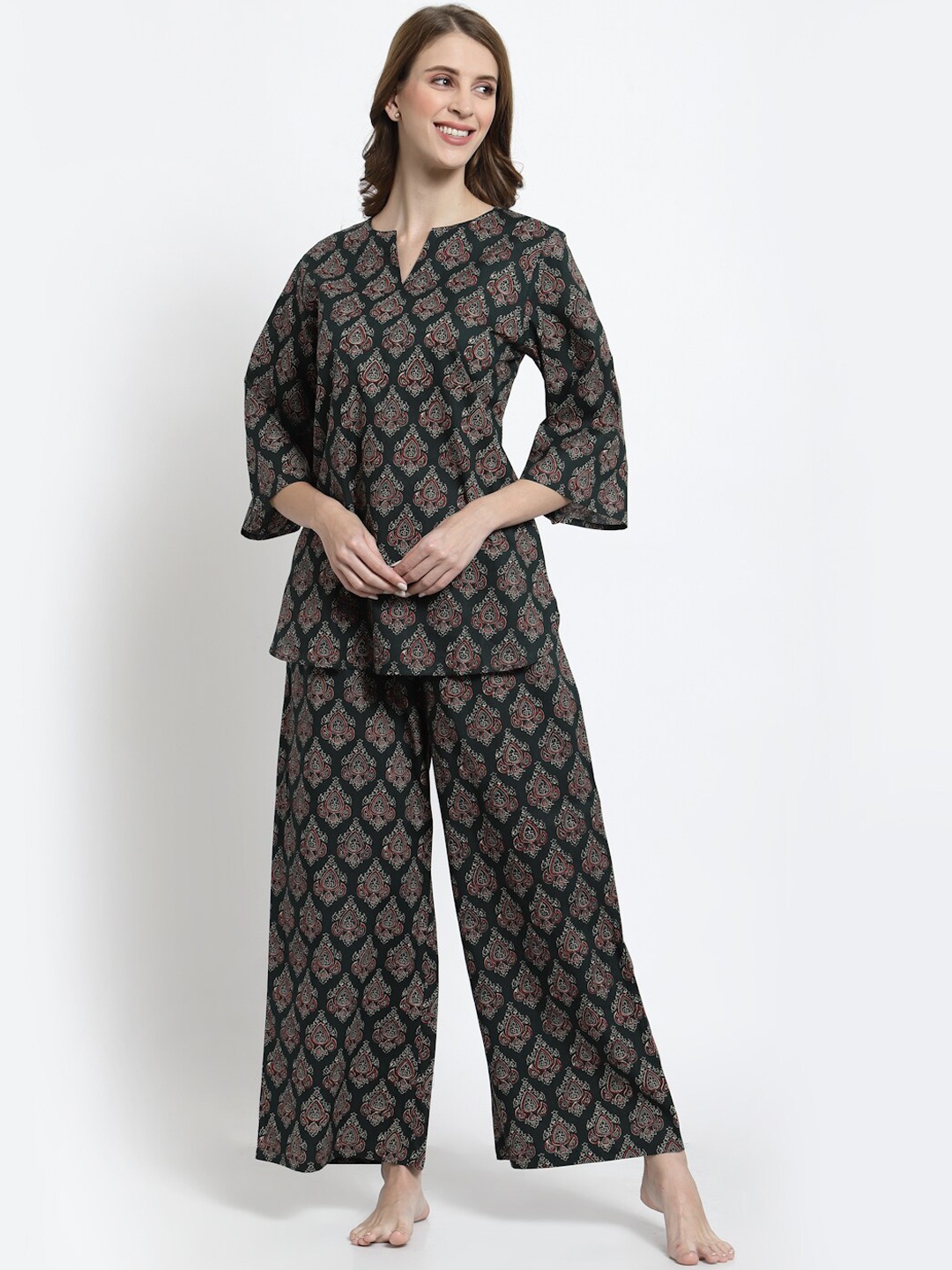 

Sweet Dreams Women Green & Beige Printed Pure Cotton Night Suit