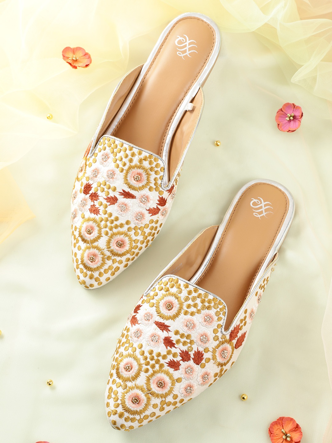 

House of Pataudi Women White & Mustard Yellow Ethnic Embellished Handcrafted Mules