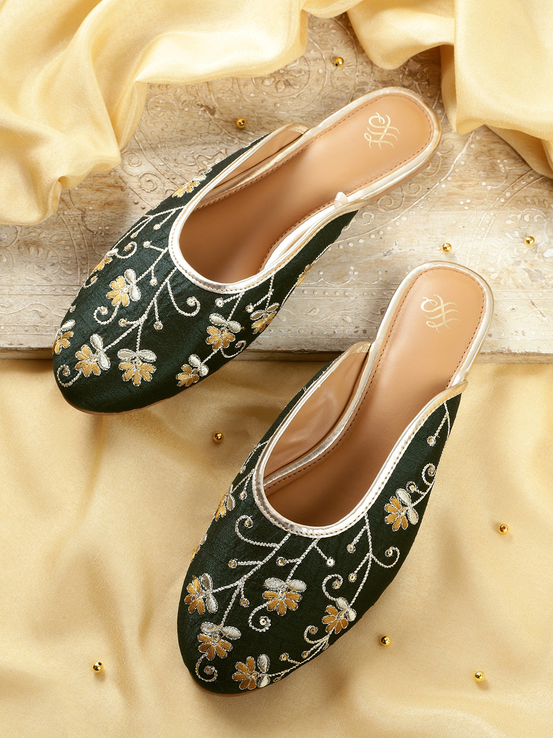 

House of Pataudi Women Green & Gold Ethnic Embellished Handcrafted Mules