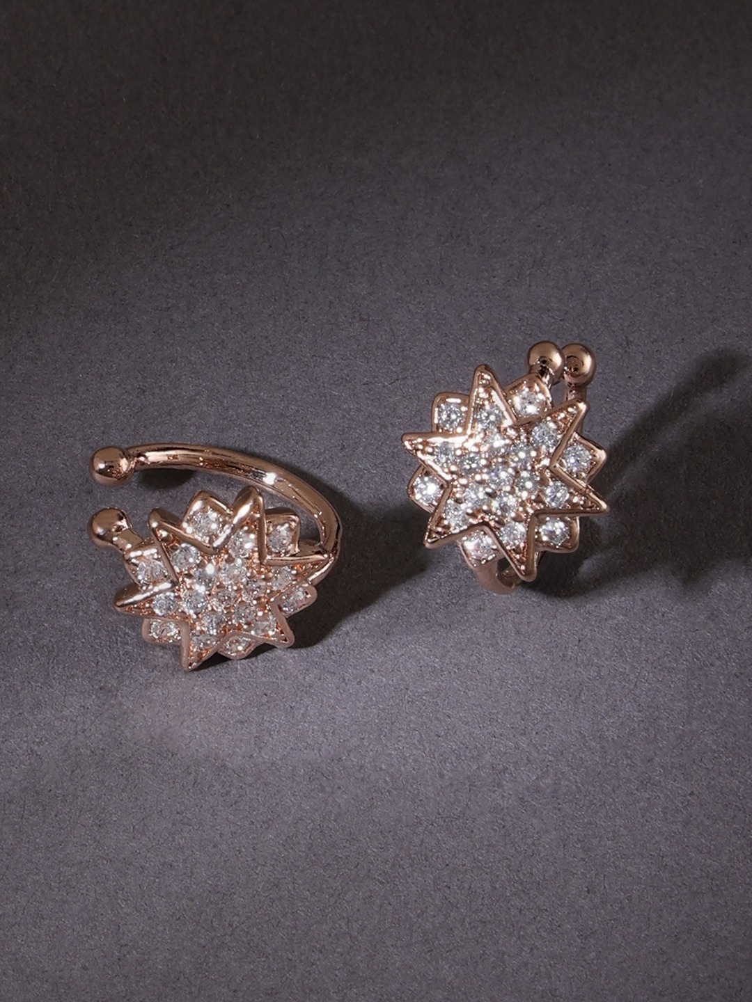 

AMI Rose Gold-Plated Contemporary Ear Cuff Earrings