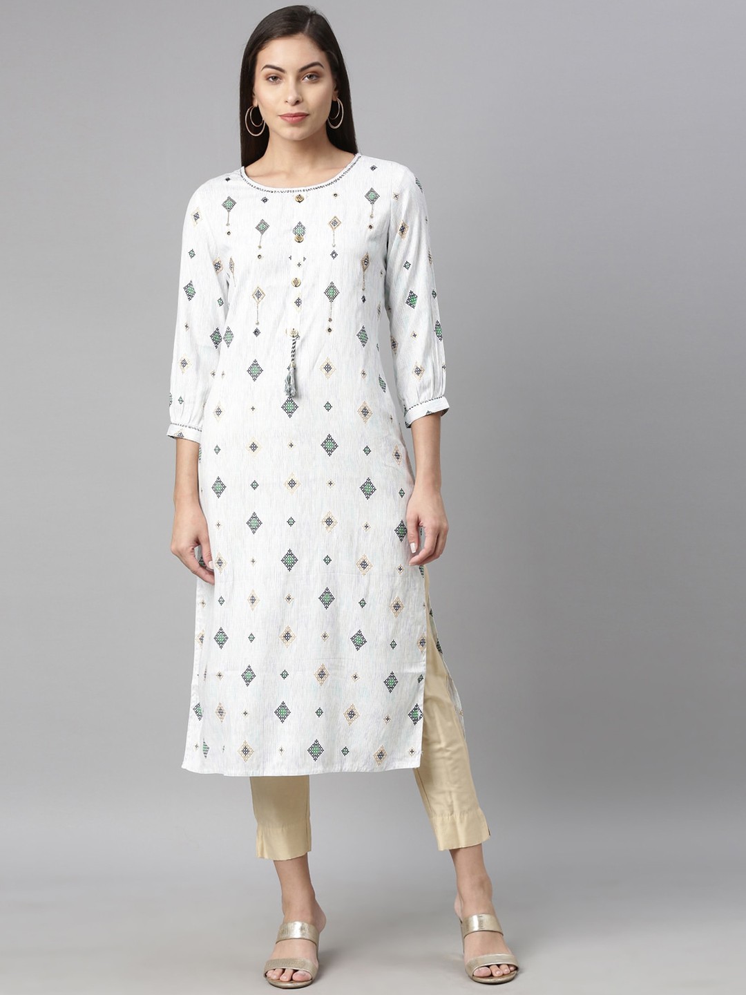 

Neerus Women White & Blue Geometric Kurta