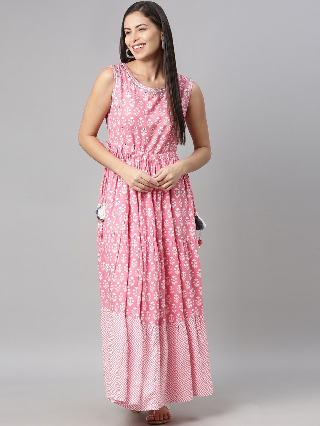 

Neerus Women Pink & White Floral Embellished Anarkali Kurta