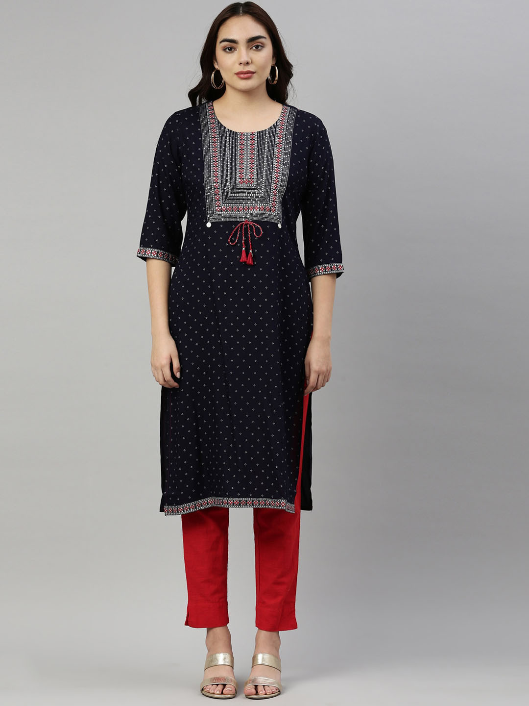 

Neerus Women Navy Blue Geometric Yoke Design Kurta