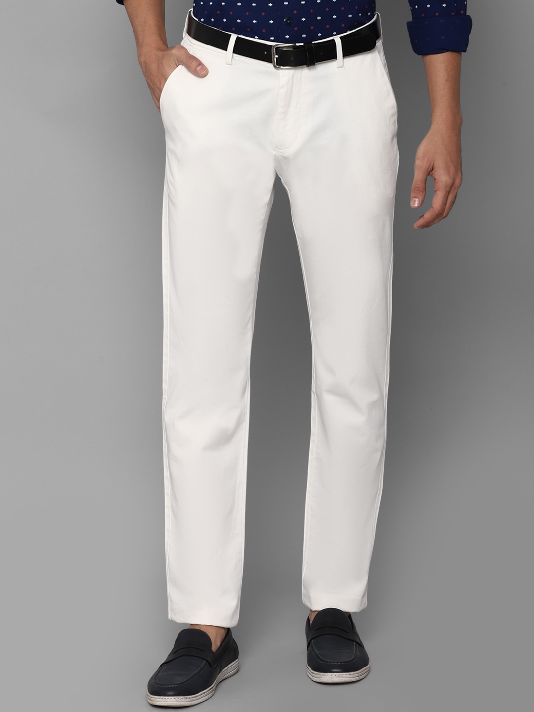 

Allen Solly Men White Solid Slim Fit Trousers