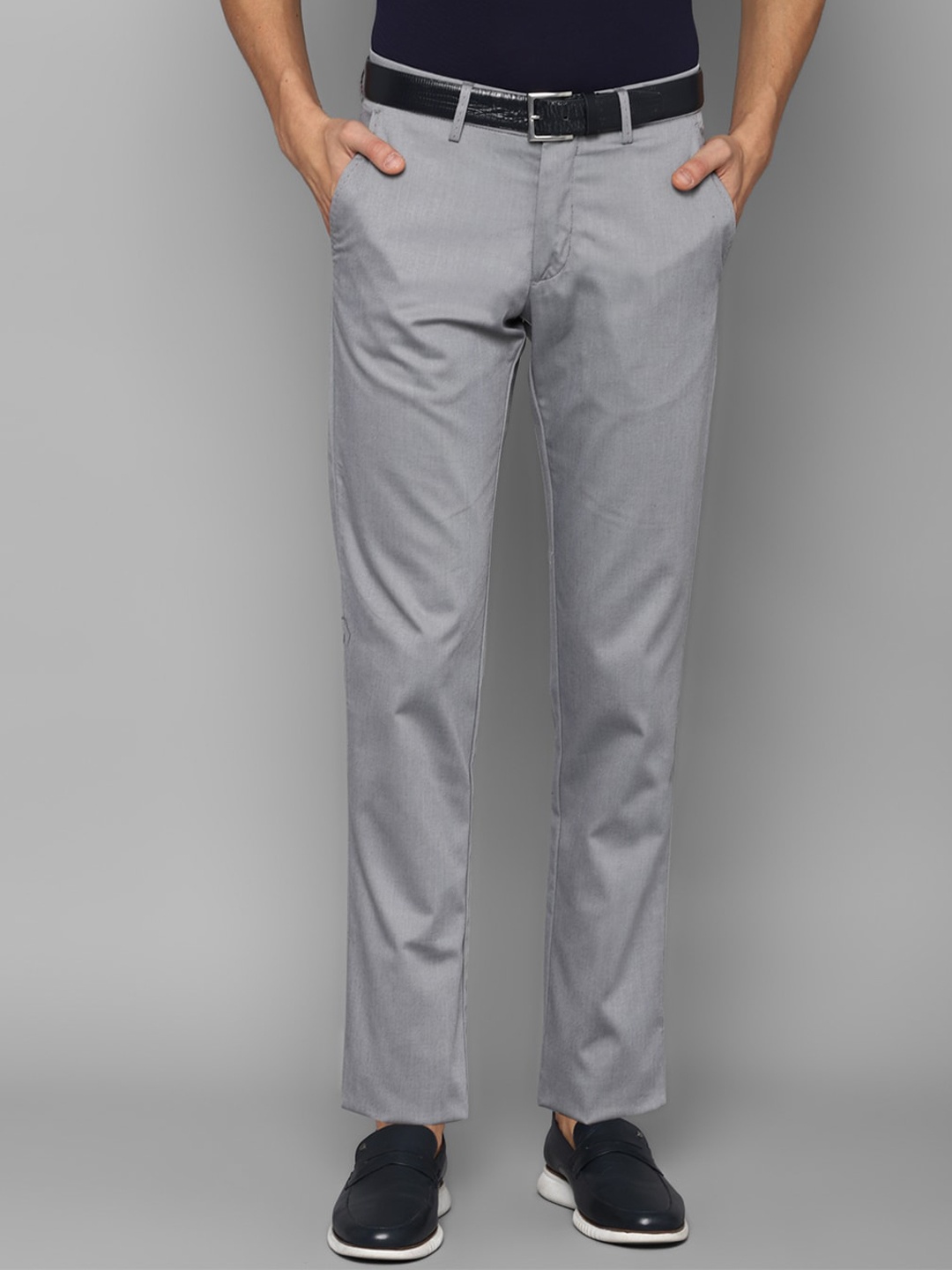 

Louis Philippe Sport Men Grey Slim Fit Cotton Trousers