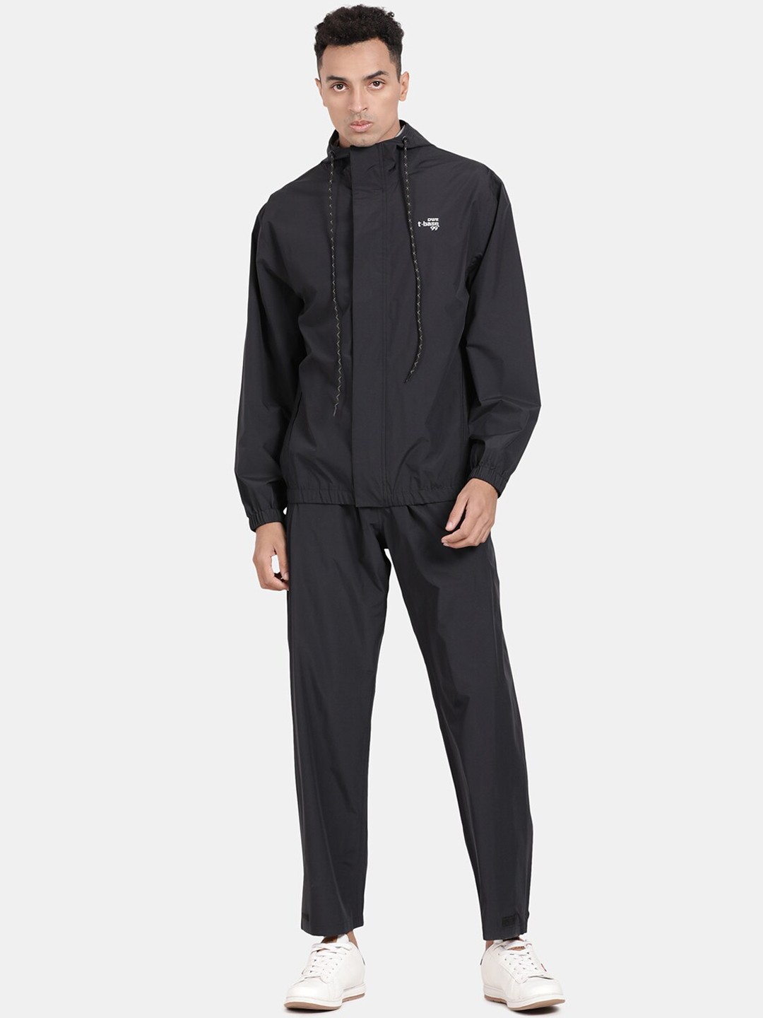 

t-base Men Navy Blue Solid Waterproof Rain Suit