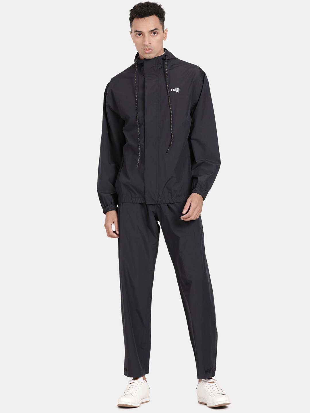 

t-base Men Navy Blue Solid Waterproof Rain Suit