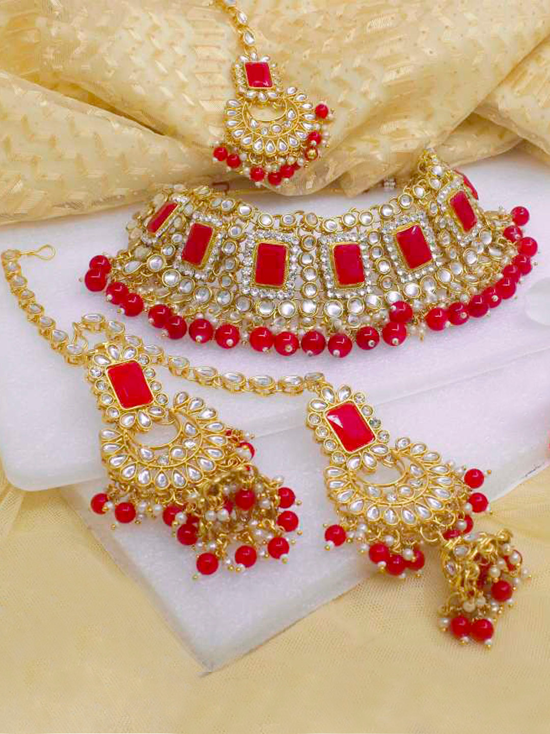 

SAIYONI Gold-Plated White & Red Kundan-Studded & Beaded Jewellery Set