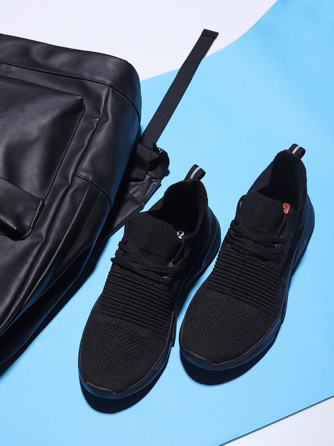 

Jack & Jones Men Black Textured Sneakers