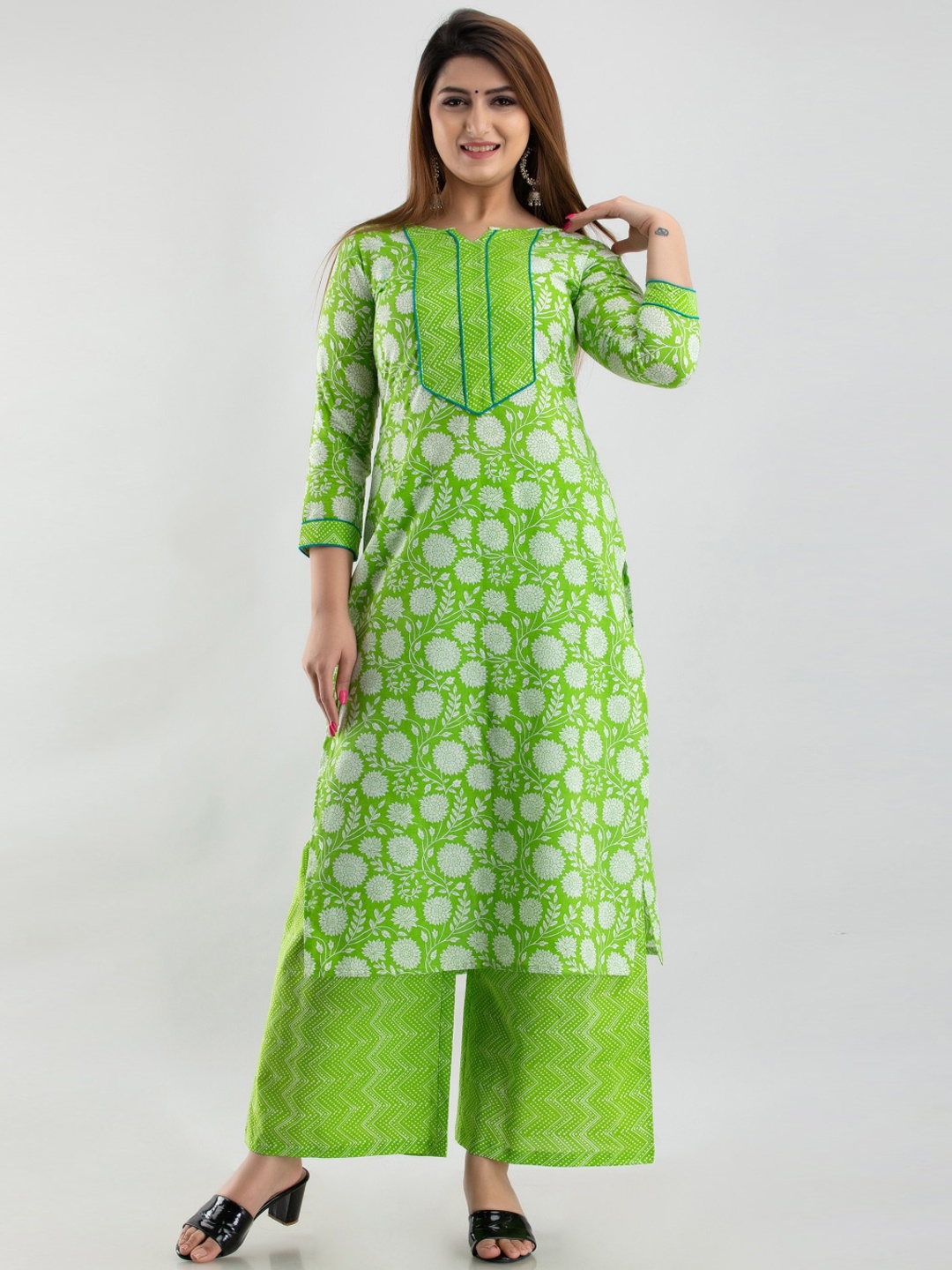 

Maishi Women Green Floral Printed Kurta