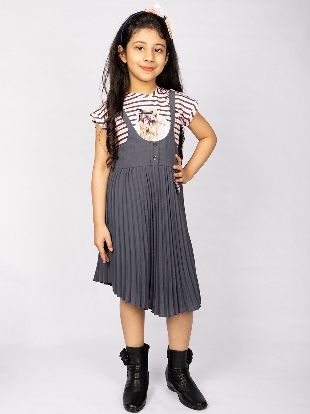 

Peppermint Girls Grey & Pink Dungarees With Shirt