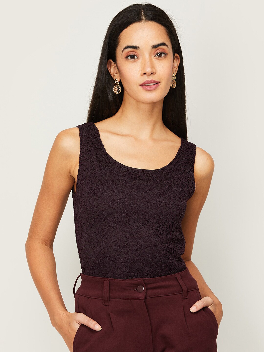 

CODE by Lifestyle Women Burgundy Self Design Scoop Neck Fitted Top
