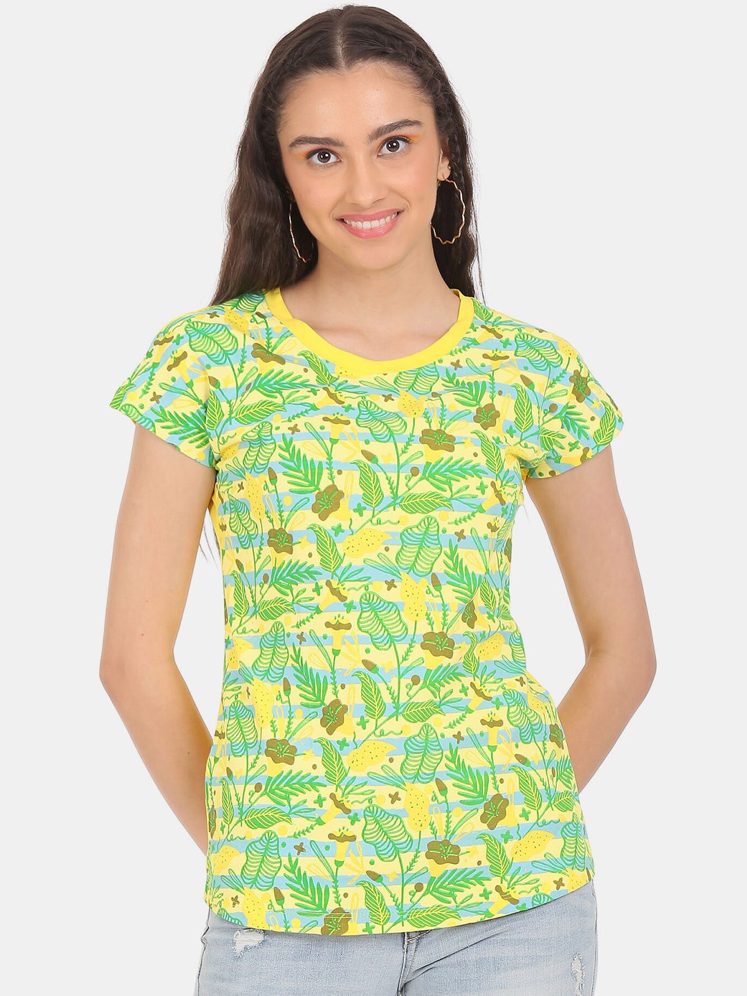 

Sugr Yellow Floral Print Extended Sleeves Top
