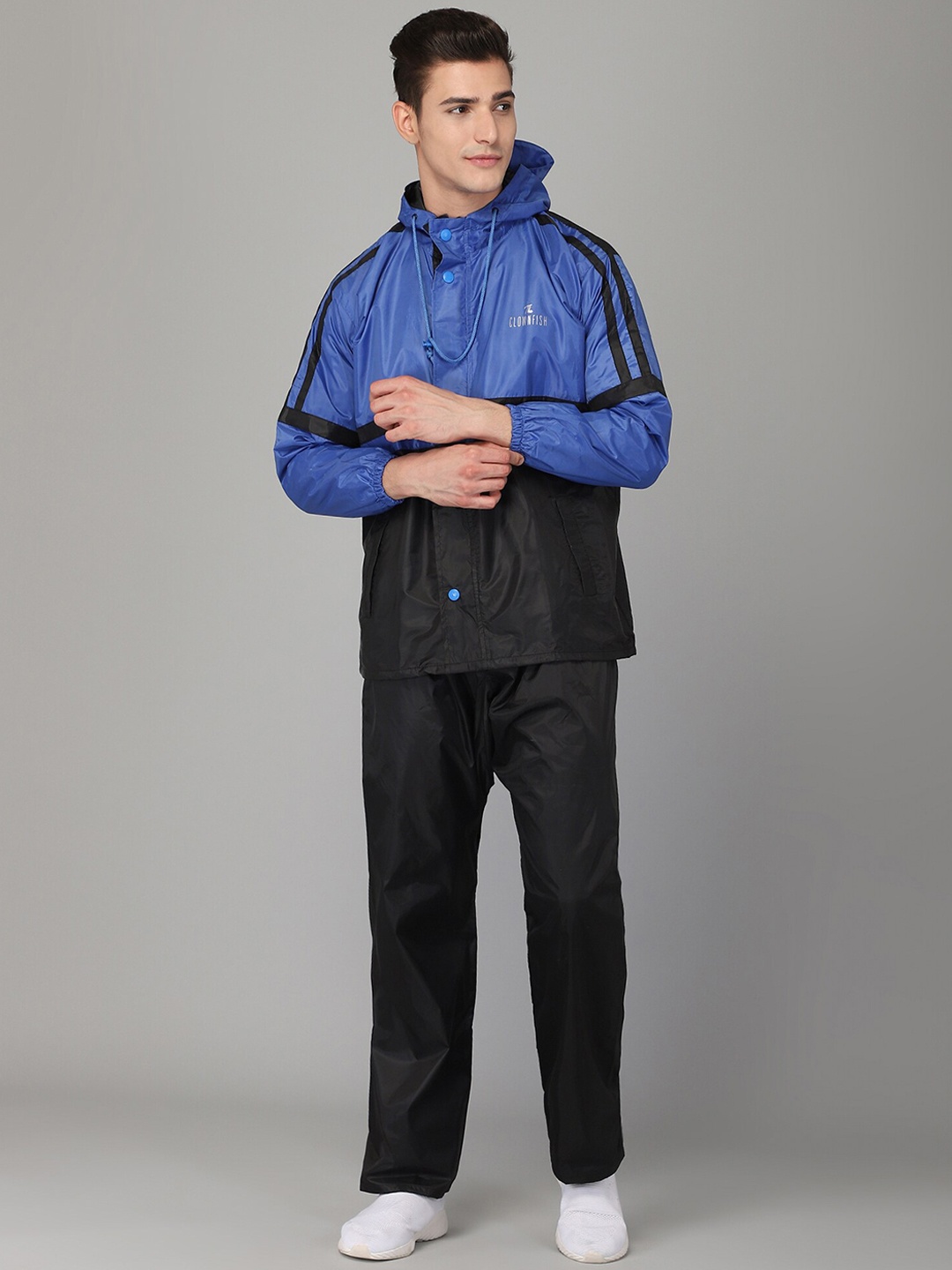 

THE CLOWNFISH Men Black & Blue Solid Rain Suit