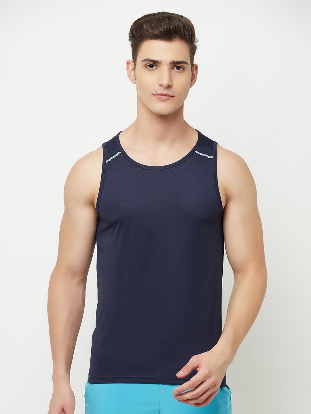 

Truerevo Men Navy Blue Solid Rapid Dry Sports T-shirt