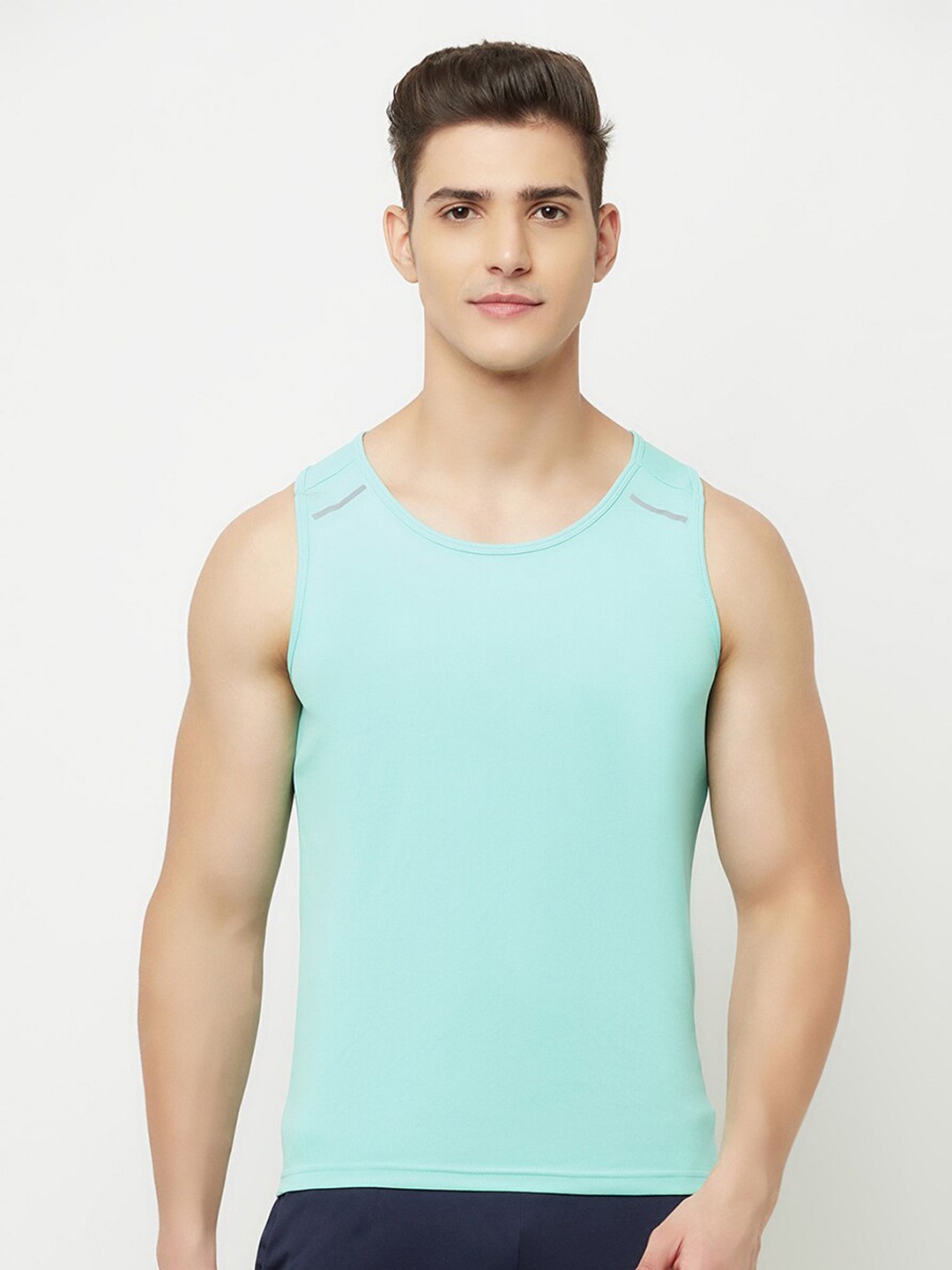 

Truerevo Men Turquoise Blue T-shirt