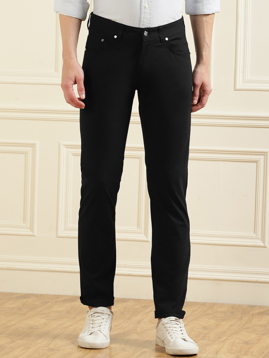 

Karl Lagerfeld Men Black Slim Fit Stretchable Jeans