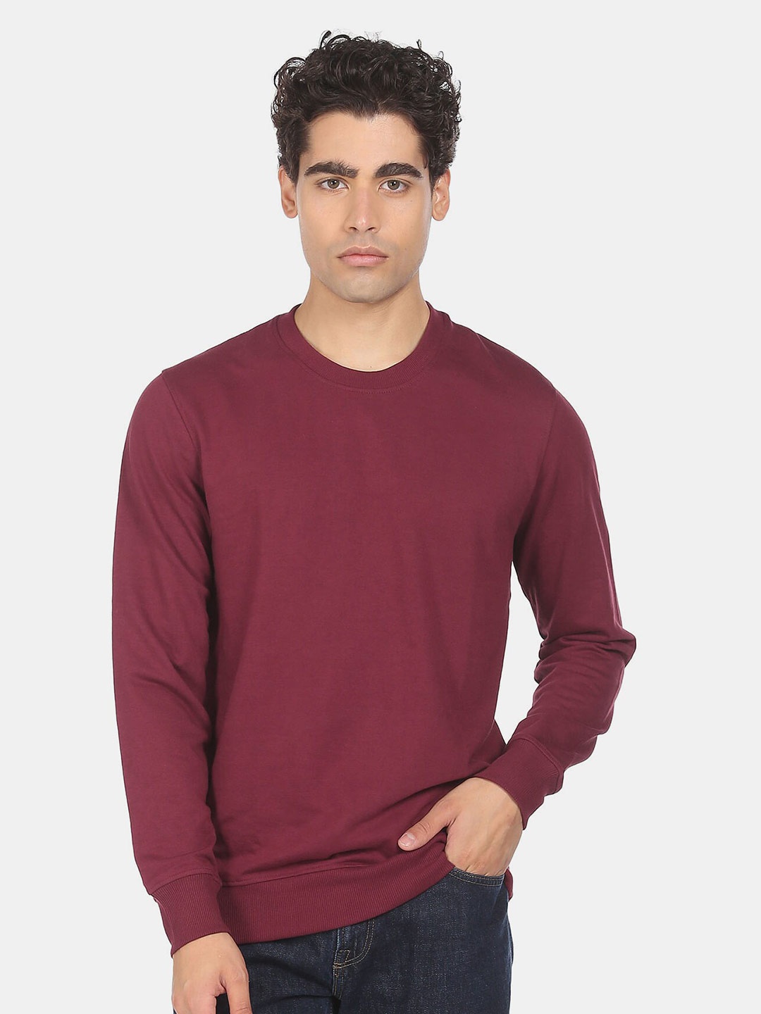 

Ruggers Men Red Solid Sweatshirt