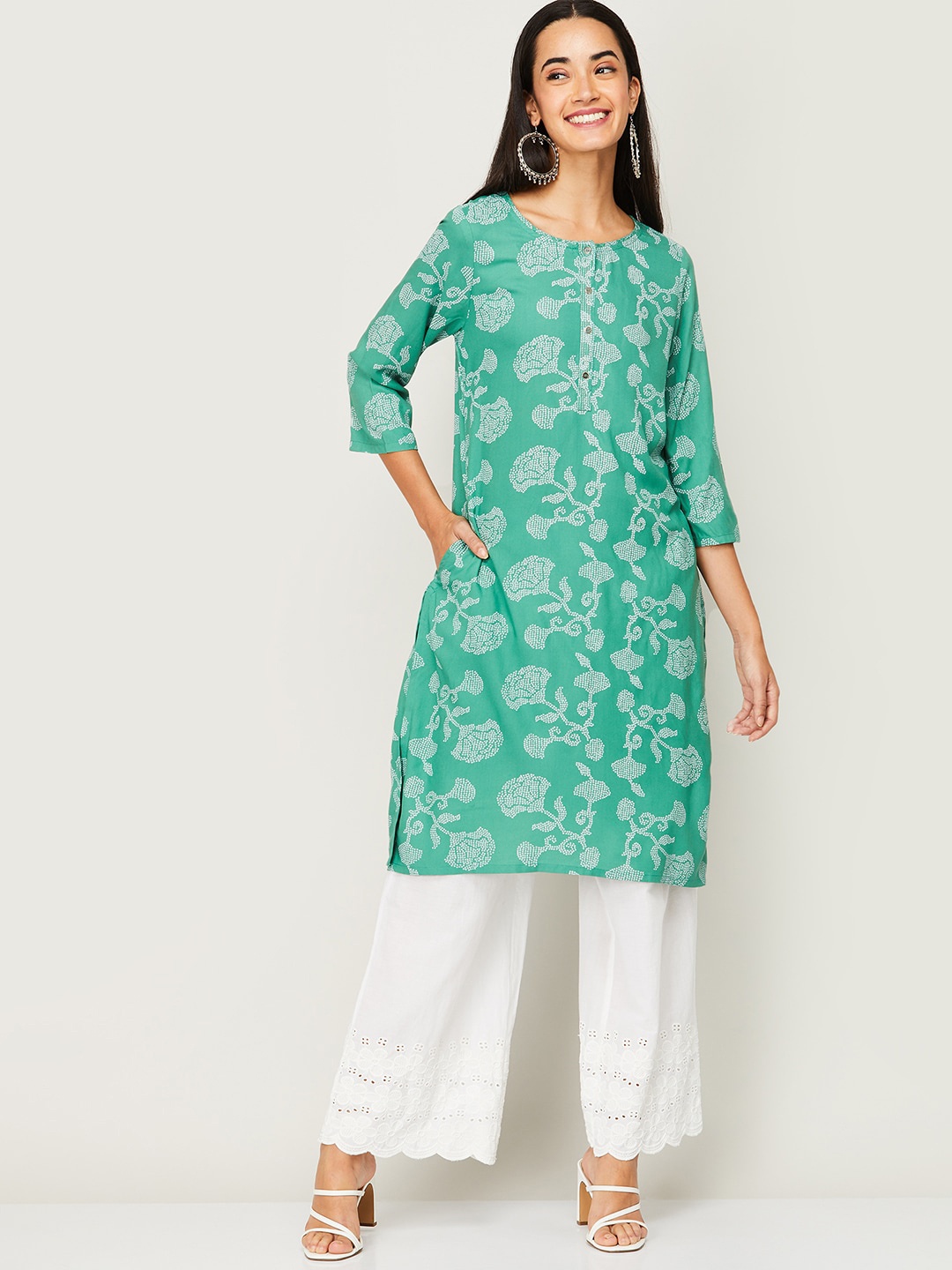 

Melange by Lifestyle Women Green & White Floral Printed Kurta
