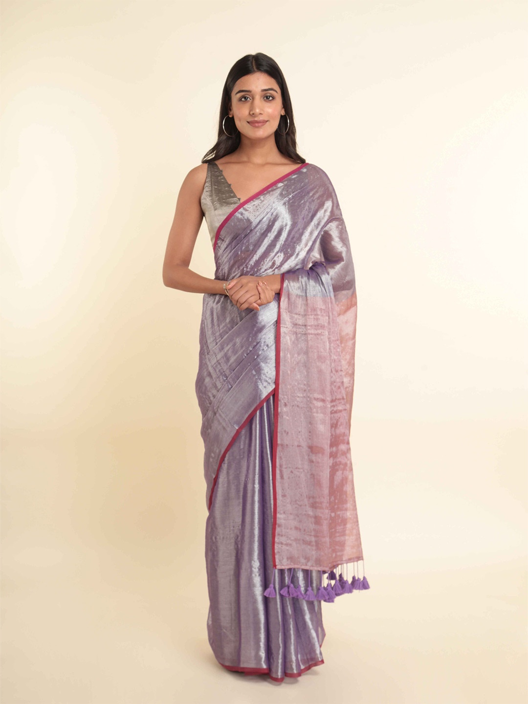 

Suta Lavender & Pink Solid Zari Saree
