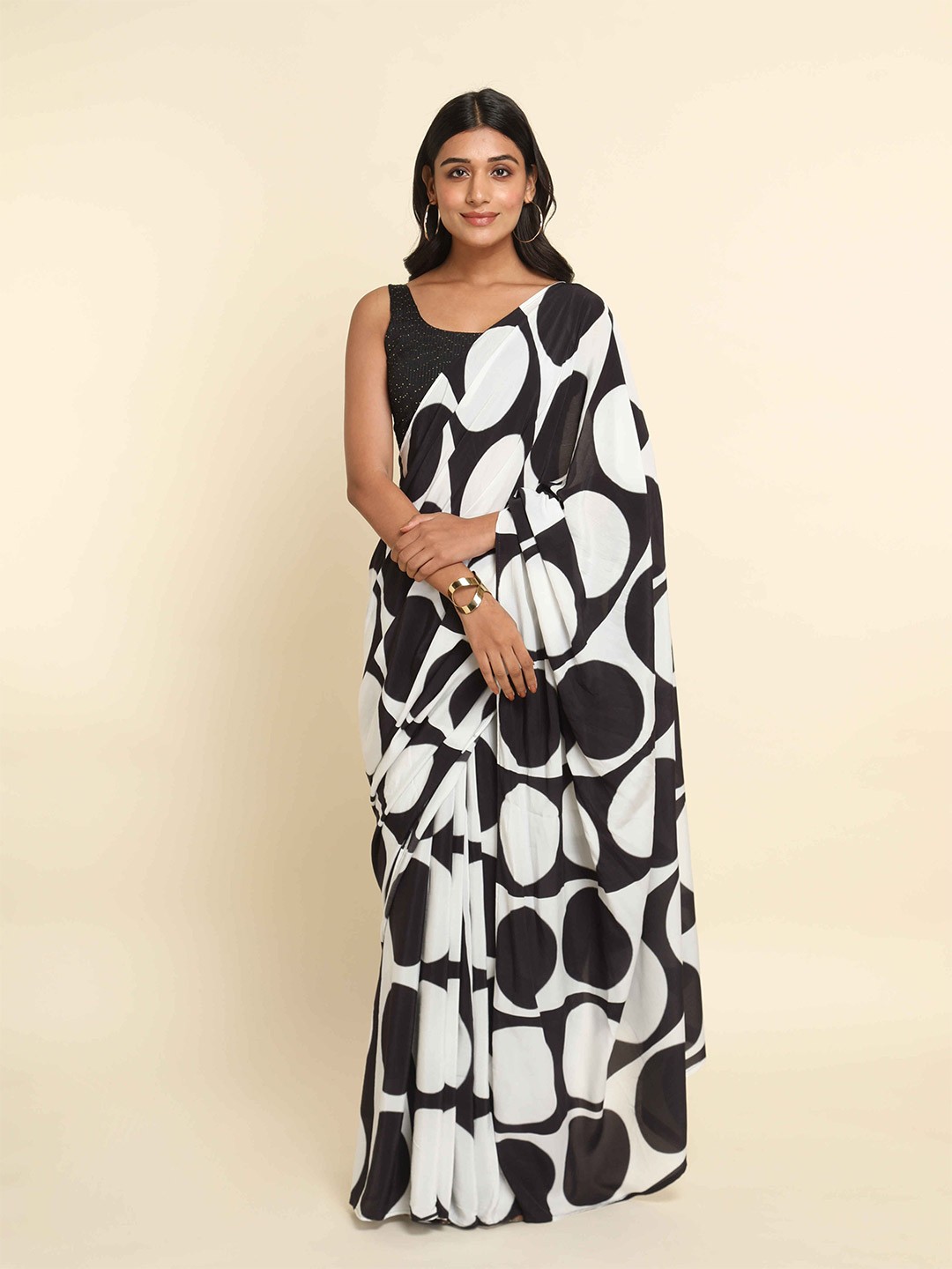 

Suta White & Black Saree