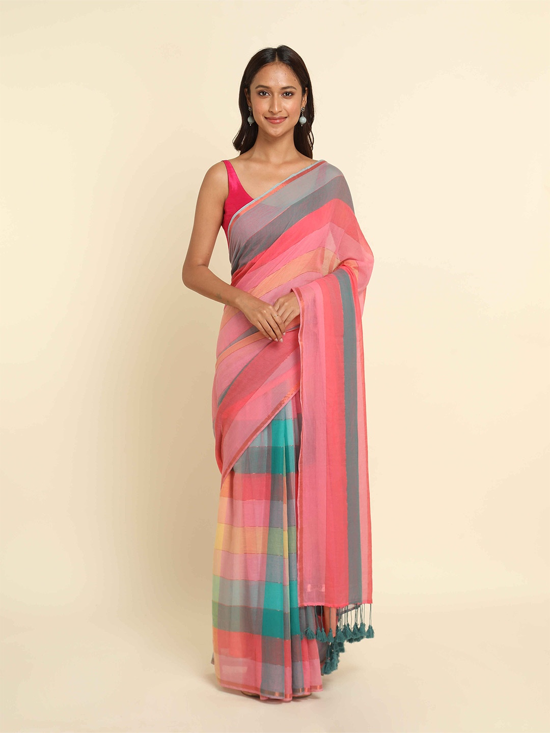 

Suta Pink & Blue Checked Saree
