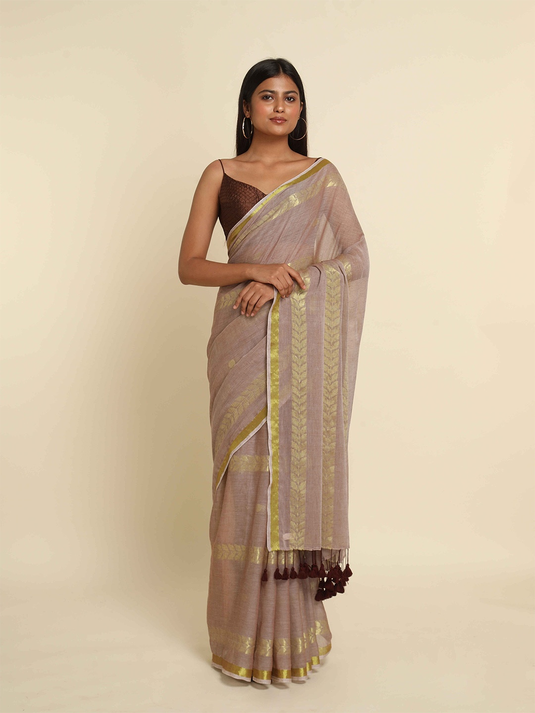 

Suta Beige & Coffee Brown Striped Saree