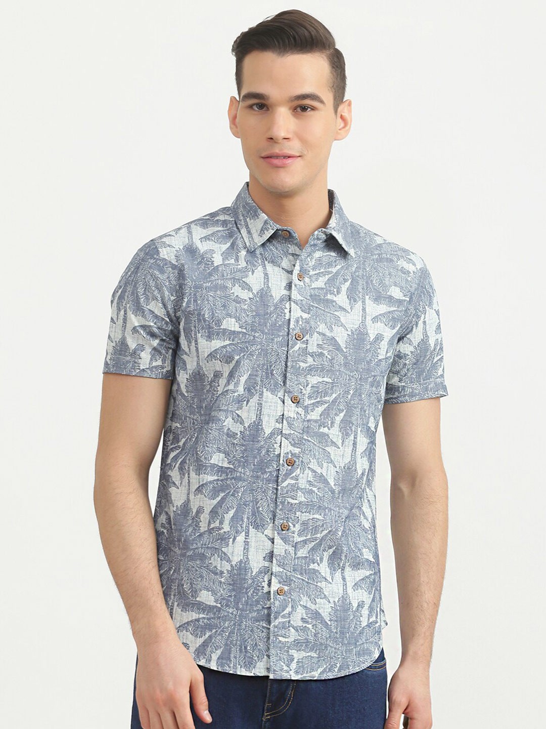 

United Colors of Benetton Men Navy Blue Slim Fit Floral Printed Casual Shirt