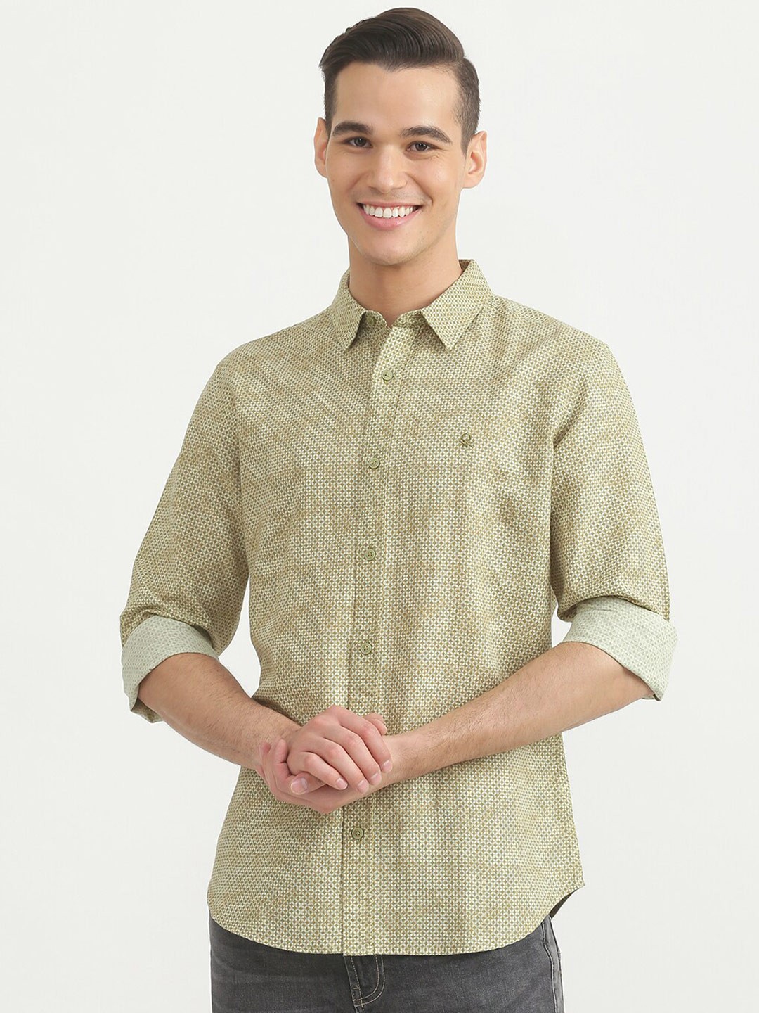 

United Colors of Benetton Men Olive Green Slim Fit Printed Casual Shirt