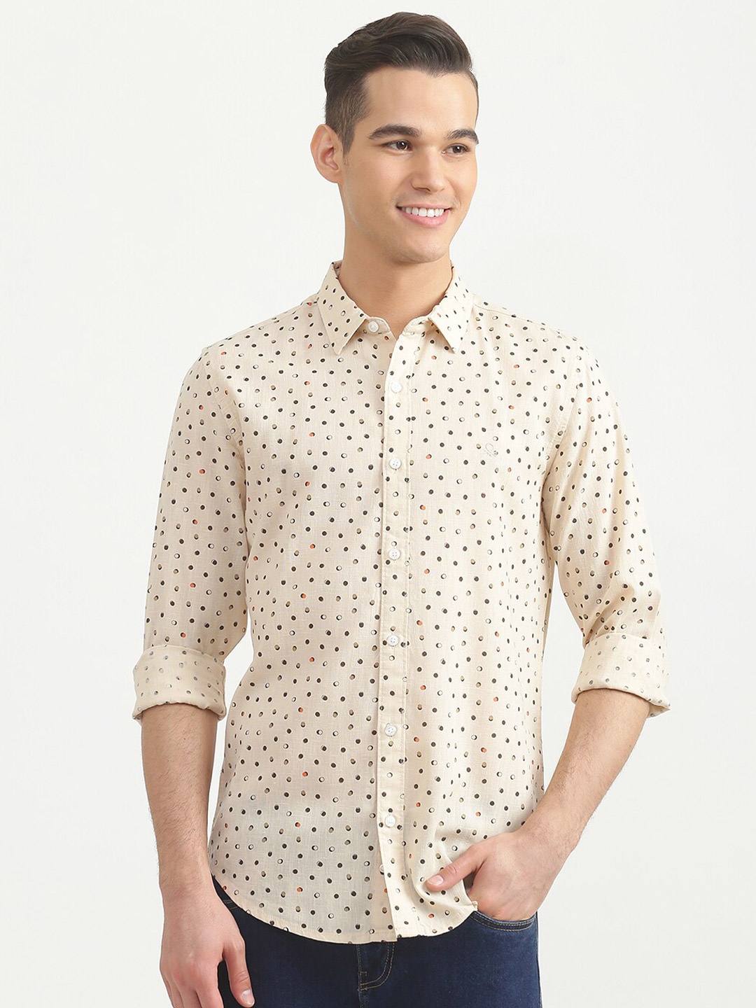 

United Colors of Benetton Men Beige Slim Fit Printed Casual Shirt