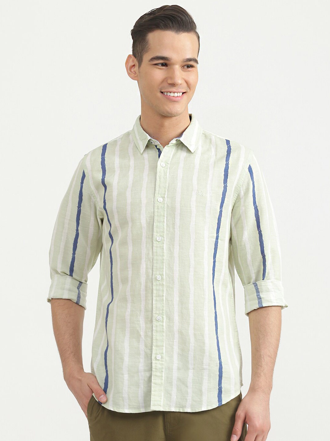 

United Colors of Benetton Men Green Slim Fit Striped Casual Shirt