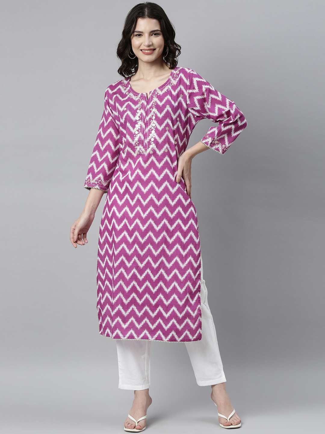 

Neerus Women Purple Printed Thread Work Kurta with Trousers