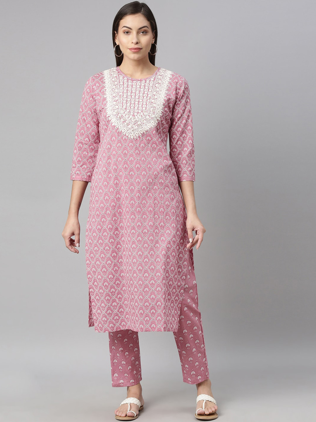 

Neerus Women Lavender Printed Thread Work Kurti with Trousers