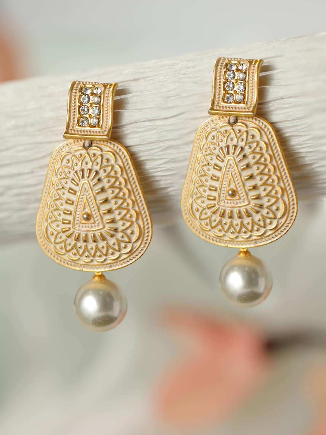 

Priyaasi Gold-Toned & White Gold Plated Pearl Drop Earrings