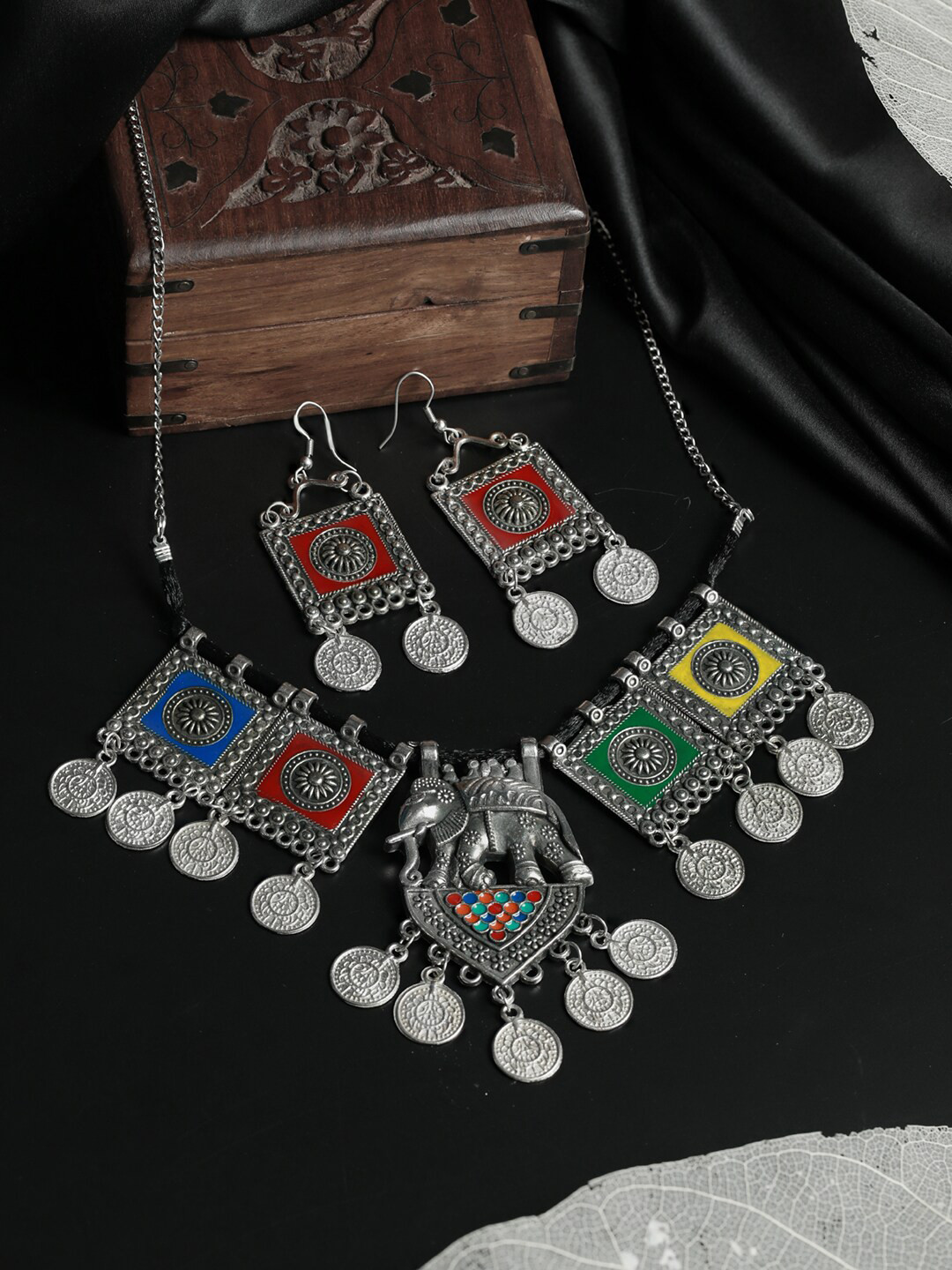

Priyaasi Oxidised Silver-Plated Multicolor Floral Elephant Pattern Jewellery Set