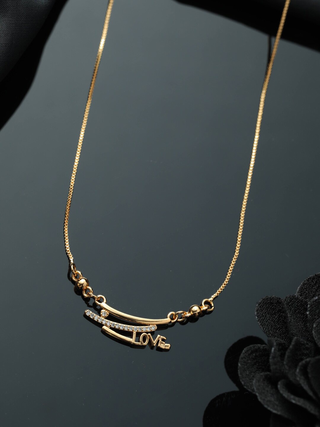 

Priyaasi Gold-Toned & Gold-Plated Chain