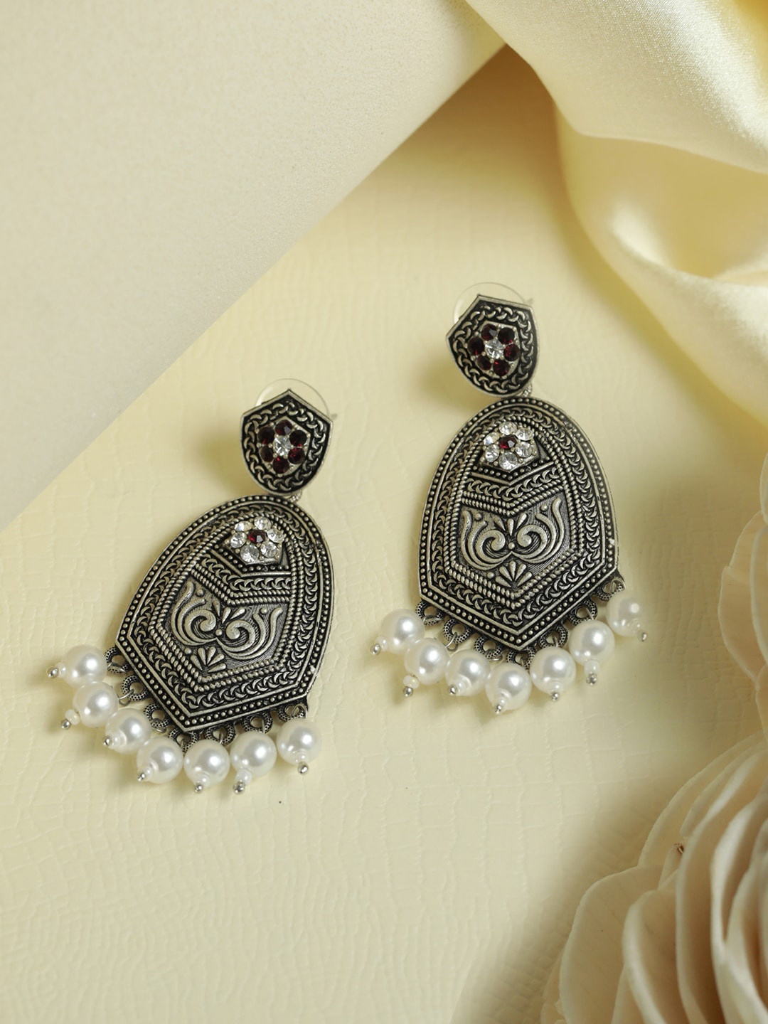 

Priyaasi Silver-Toned Floral Oxidised Drop Earrings