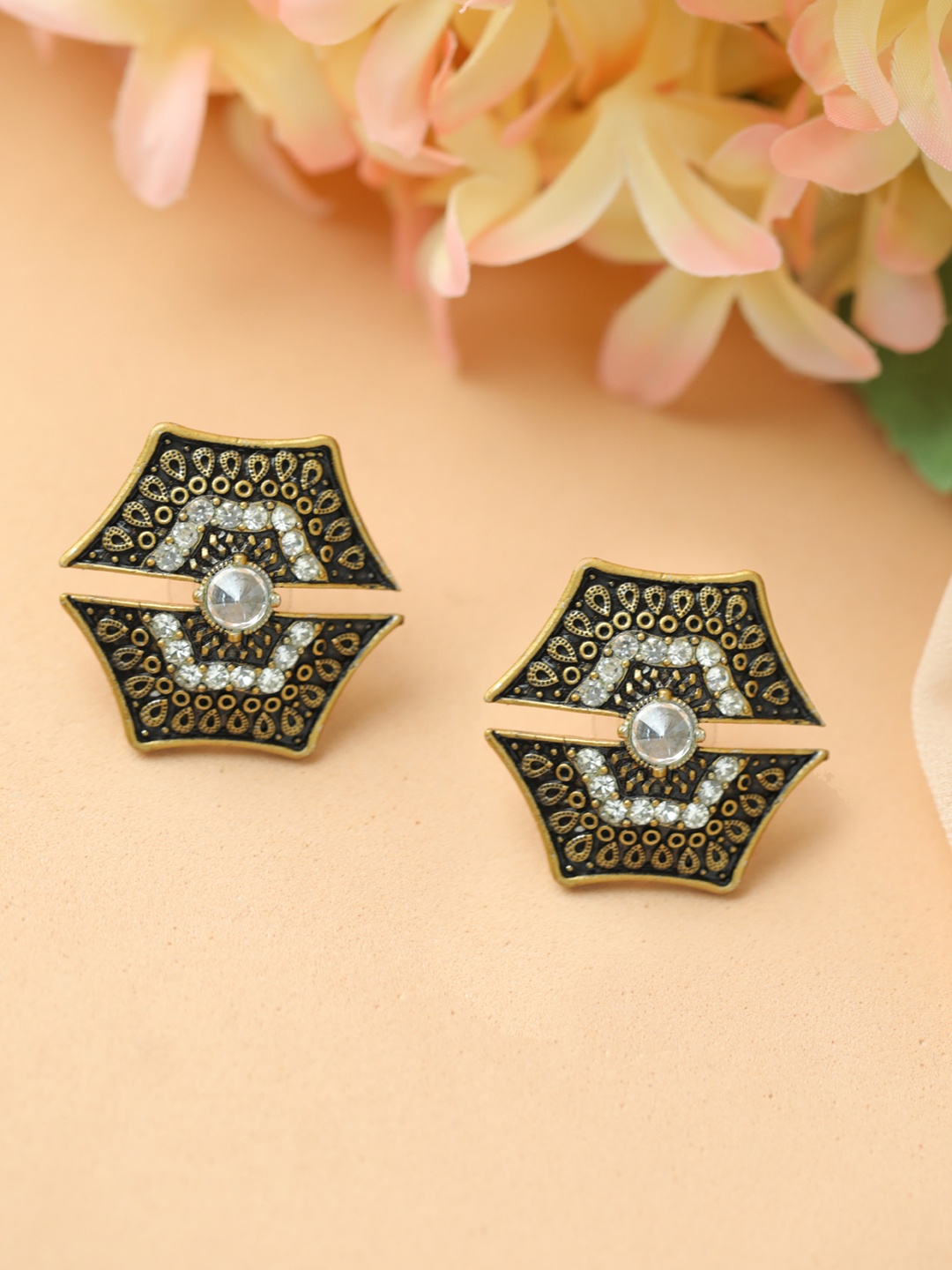 

Priyaasi Gold-Toned & Black Contemporary Studs Earrings