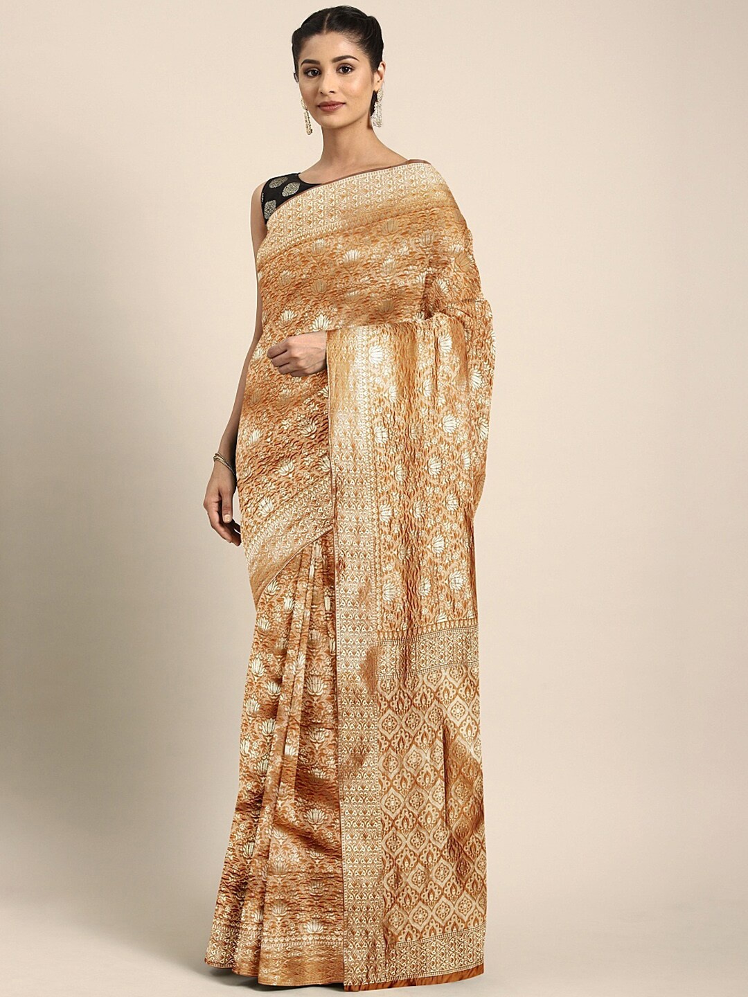 

SHAVYA Mustard & Gold-Toned Woven Design Zari Silk Blend Banarasi Saree